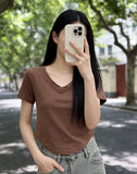Short-Sleeved T-Shirt Girls Summer 2026 New Pure-Want Hot Babes In The U-Shaped Pendant V-Neck Girl Short Niche Top