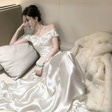 Hepburn Style Black Shoulder Dress French High-End Feeld With The Fasc Moaf Side Dress Temperament Waist Banquet Dress