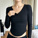 V-Necked Bottom-Up Women 2026 Autumn New Pure Tea Art White Irregular Long-Sleeved T-Shirt Short Shirt
