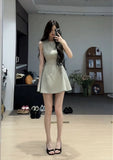 Green Royal Sister Style High-Level Sensation A-Floor Dress 2026 New Sleeveless Design Sensing French Dresses Women's Summer