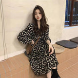 Gentle Wind And Rags V-Neck Dress Women's Spring And Summer 2026 New Long-Term Over-Knee High-Waist Temperament Long-Sleeved A-Word Skirt
