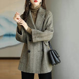2025 Autumn And Winter New Hair, The Long Coat Female Fashion Style Loosely Show Thin And Yang Small Children's Clothing