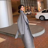 Small Senior Sense Loose Thick Coat 2026 Autumn And Winter New Hepburn Wind Long Hair Coat Woman
