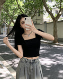 Short-Sleeved Women's Short Clothes Summer 2026 New Body-Clam Navel Pure Hot Girl T-Shirts