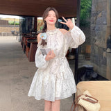 White Floral Dress Women's Summer 2025 New Small Shoulder Carefully Reduce The Age Of The Holiday Style A Skirt