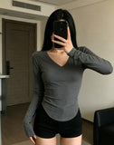 2026 Spring And Autumn New V-Necked Shirt Long-Sleeved T-Shirt Girl Slime Pure Wind Curved Under The Collarbone Top