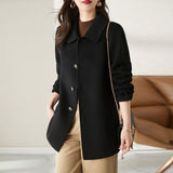2026 Autumn And Winter New Hepburn Wind Coat Long Repair Slim Thin Doll Collar Small Hair Coat Woman