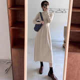 In The Autumn And Winter Of 2025, The New Hepburn Style French Sweater Dress Black Half-Necked Bottom Knitted Dress Woman