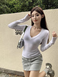 Spice Girl Style V-Neck Long-Sleeved T-Shirt 2026 Autumn And Winter Temperament Slimming And Pure Desire To Put On The Bottom Shirt Top Woman