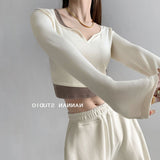 Designing A Hottie Fake Two-Piece Color Small V-Neck Long-Sleeved T-Shirt Girl Autumn Slim Thin Short-Num Chic Top