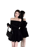 One-Word Shoulder Long-Sleeved Dress Women's Spring 2025 New French Name Wind To Close The Waist Thin And Fluffy Small Black Dress