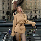 Small Hakqi Wind Coat Woman 2026 Autumn New High-End Atmospheric British Wind Waist Short Coat